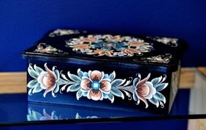 Rosemaling gift box